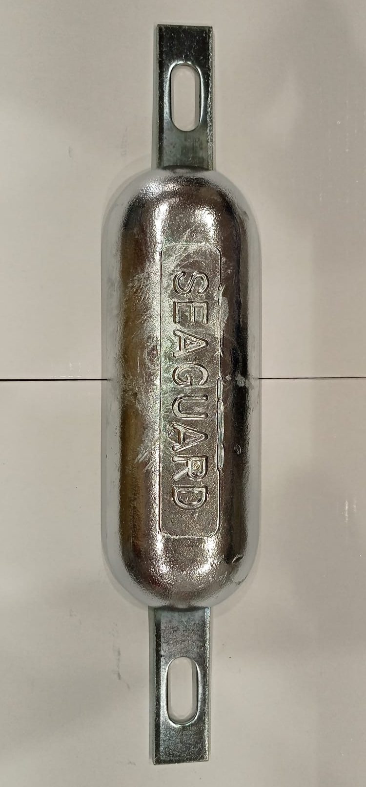 ANODO A SALDARE CL ZN 1,8 Kg.
con asola ANODO A SALDARE CL ZN 1,8 Kg. con asola